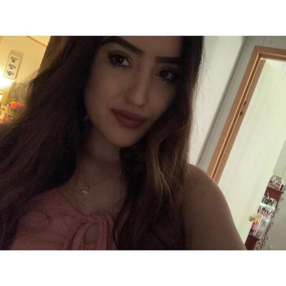 Meet your Posher, Viviana - Picture 1 of 1